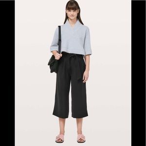 Lululemon Noir Crop - Tied Breezy Pants